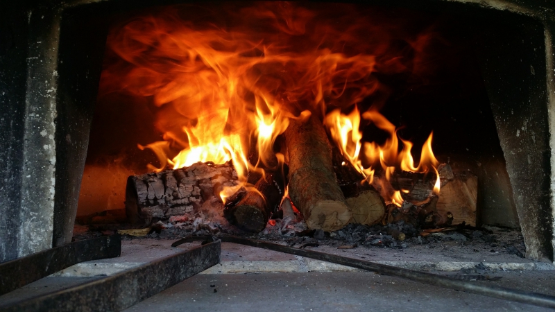 pizzeria-ST RAPHAEL-min_wood-fired-oven-1960099